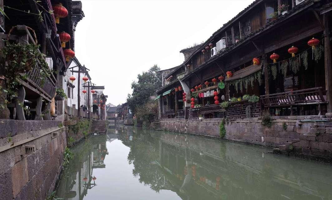 擦亮文明底色 凝聚创建合力 以文明城市创建成果提升群众幸福指数