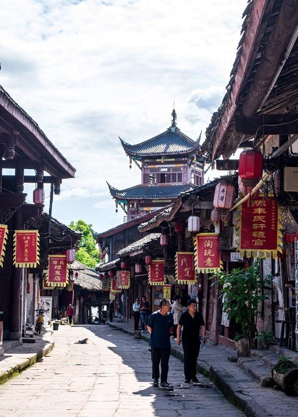 滚动的圆球无敌版